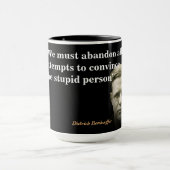 Mug Citation De Dietrich Bonhoeffer Sur Les Gens Stupi (Centre)