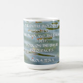 Mug Citation de fréquence de Nikola Tesla – Ondulation (Centre)