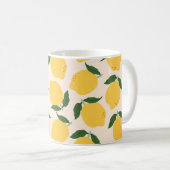 Mug Citrons jaunes juteux, feuilles verts. Fraîchement (Devant droit)