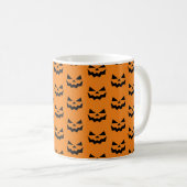 Mug Citrouille classique orange et noir Jack-o-lantern (Devant droit)
