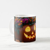 Mug Citrouilles d'Halloween sculptés décorés de fleurs (Devant gauche)