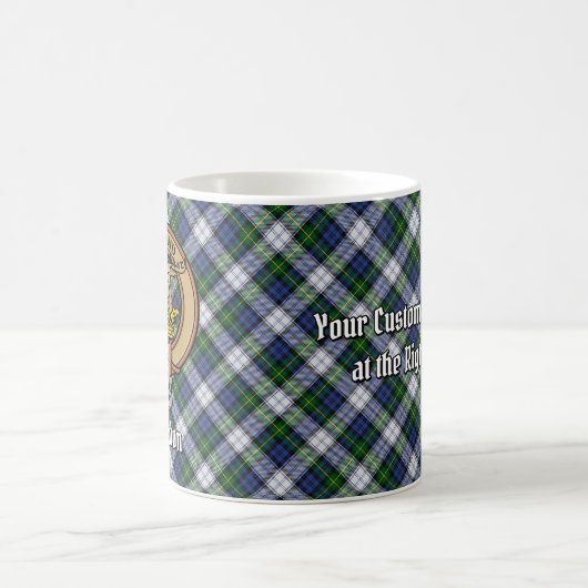 Mug Clan Gordon Crest sur le tatan de robe (Centre)