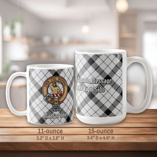Mug Clan MacFarlane Crest sur tarte noir et blanc