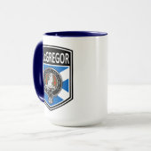 Mug Clan MacGregor Crest & Tartan Saltire (Devant gauche)