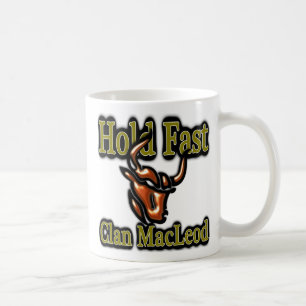 Mug Clan MacLeod tient la coupe rapide écossaise de cé