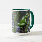 Mug "Clarté cristalline : Grenouille verte en verre su (Devant droit)