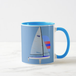 Mug Classe 470 emballant le voilier