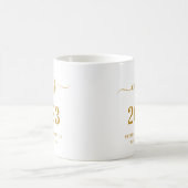 Mug Classe de 2023 Gold Script Graduation moderne (Centre)