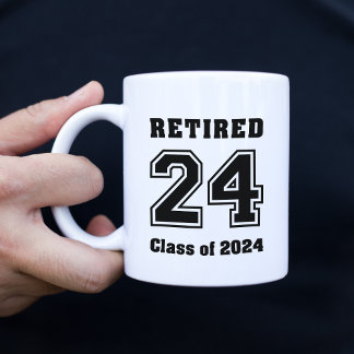 Mug Classe retraitée de sports collégiaux 2024