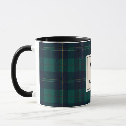 Mug Classic Navy and Green Plaid Family Name Monogram (Gauche)