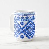 Mug classique Broderie ukrainienne bleu sur bleu (Devant gauche)