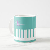 Mug Clés de piano moderne élégant Aqua Monogrammé (Devant gauche)