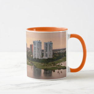 Mug Club national au coucher du soleil, Aventura, la