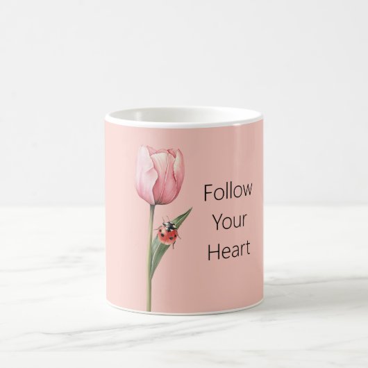 Mug Coccinelle de la fleur de tulipe rose (Centre)