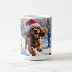 Mug Cocker Spaniel courant dans la neige avec un chape