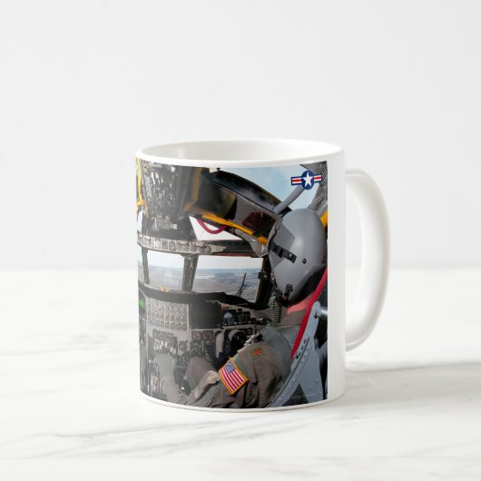 MUG COCKPIT B-52H STRATOFORTRESS (Devant droit)
