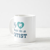 Mug Coeur Appartient Dentiste (Devant gauche)