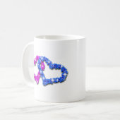 Mug Cœur de fleurs – Conception florale d'amour romant (Devant gauche)