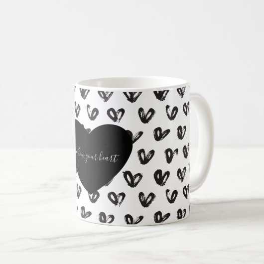 Mug Coeurs blancs noirs (Devant droit)