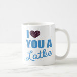 Mug Coeurs de parties scintillant et Latkes<br><div class="desc">Parties scintillant Hearts and Latkes Coffee Mug - Présentant un cadeau super amusant pour Hanoukka. Une tasse avec le mot jouer "I Love You a Latke" et le coeur de parties scintillant de dire à cette personne spéciale que vous les aimez. Heureux Hanoukka !</div>