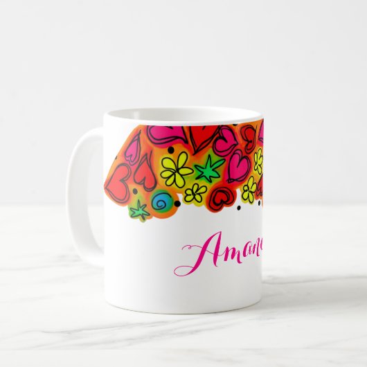 Mug Coeurs et fleurs de doodle à main mignonne (Devant gauche)