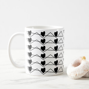 Mug Cœurs géométriques à rayures chevron noir et blanc
