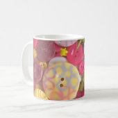 Mug Collage de bouton de couleur de plage (Devant gauche)