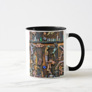 Mug Collection d'antiquités sur le mur