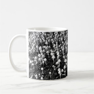 Mug Colonie des champignons noirs et blancs