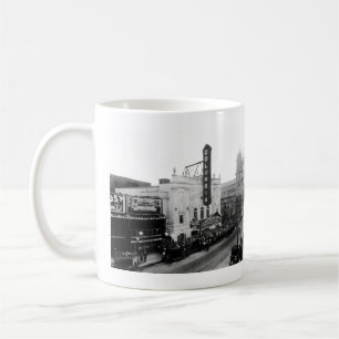 Mug Columbia Theatre, Nuit d'ouverture