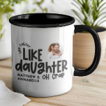 Mug Comme père comme fille drôle photo<br><div class="desc">Comme père comme fille drôle photo noir et blanc typographie papa ou fille assorties Noël,  Anniversaire,  Pâques gif idée.</div>