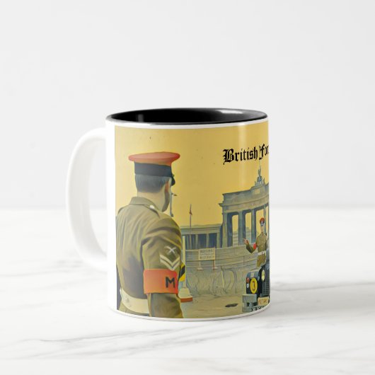 Mug commémoratif de la Brigade de Berlin (Devant gauche)