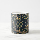 Mug Composants électroniques, gros plan de la carte in (Centre)