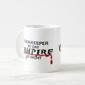 Mug Comptable par jour, vampire par nuit (Devant gauche)
