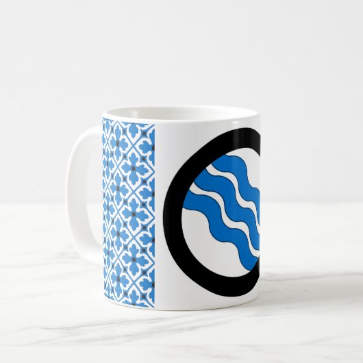 Mug Comté de Lyndhaven Badge Populace (Devant gauche)