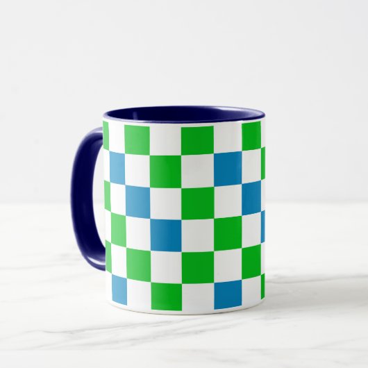 Mug Conception à carreaux bleu blanc vert (Devant gauche)