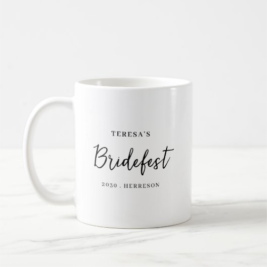 Mug Conception de demoiselle d'honneur de script minim (Gauche)