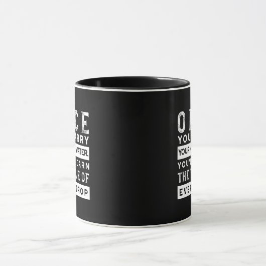 Mug Conception de devis de sagesse - Valeur de chaque (Centre)