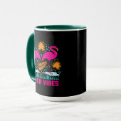 Mug Conception de flamants roses de vibes de plage (Devant gauche)