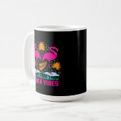Mug Conception de flamants roses de vibes de plage (Devant gauche)