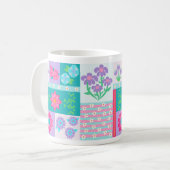 Mug Conception de fleurs vibrantes en fleurs (Devant gauche)