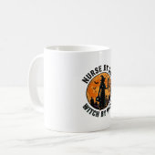 Mug Conception de garde décalée effrayante de Hallowee (Devant gauche)