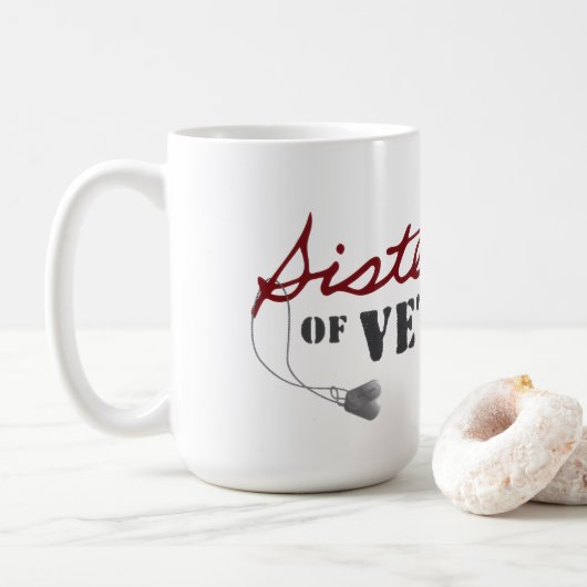 Mug Conception de la fierté militaire des sœurs de vét (Avec donut)