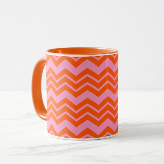 Mug Conception de motif chevron orange et rose (Devant gauche)