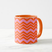 Mug Conception de motif chevron orange et rose (Devant droit)