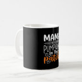 Mug Conception de patch de citrouilles maman Halloween (Devant gauche)
