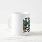Mug Conception de T-Shirt chrétien Papillon Bénit (2) (Devant gauche)