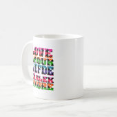 Mug Conception de typographie d'amour multilingue colo (Devant gauche)