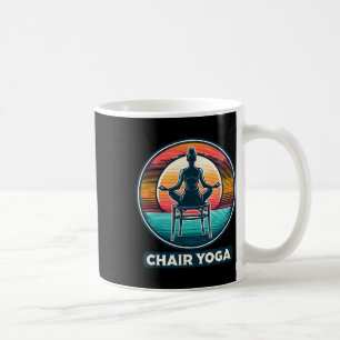 Mug Conception d'enthousiaste de yoga en chaise de lev