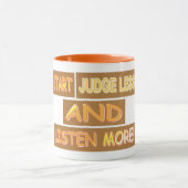 Mug Conception D'Expression Mignée "Juge Moins". Comma (Centre)